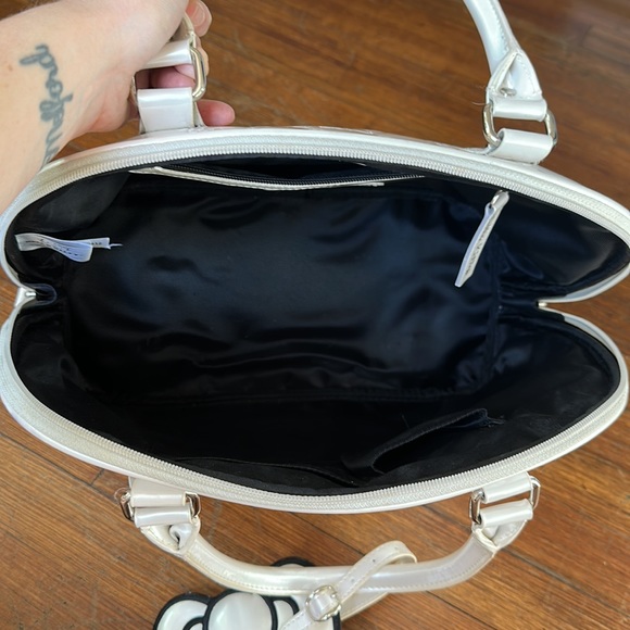 Hello Kitty Pearl Loungefly Designer Tote - Picture 14 of 16